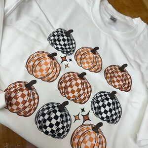 Checkered Pumpkin Graphic Sweatshirt